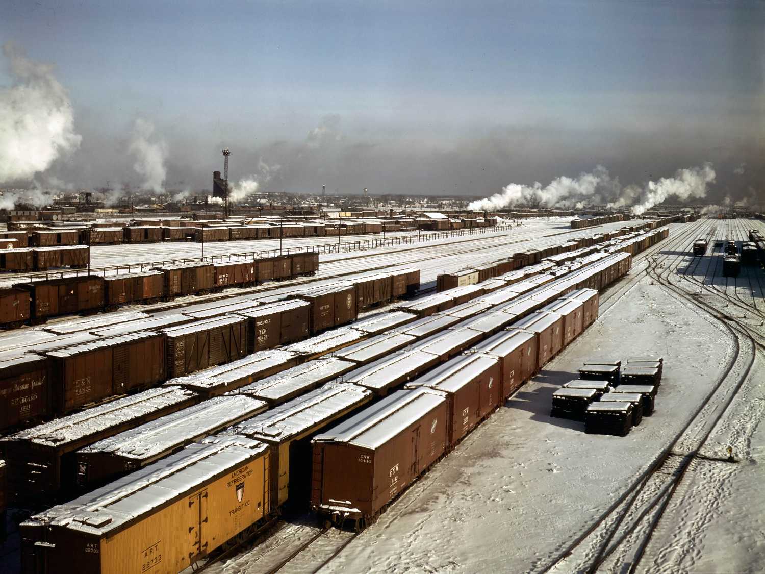 FSA-OWI Color Photos of America, 1939-1943