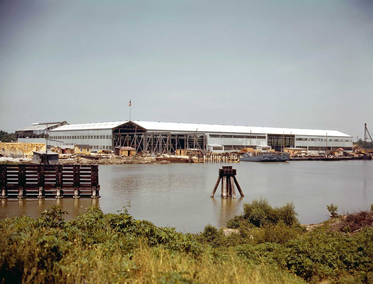 FSA-OWI Color Photos of America, 1939-1943