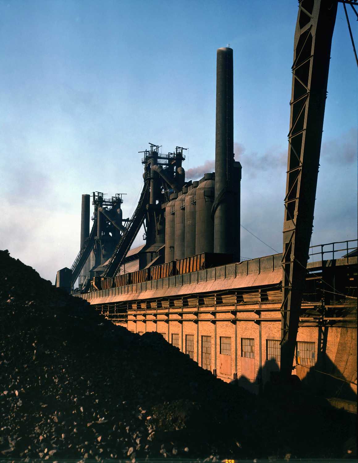 FSA-OWI Color Photos of America, 1939-1943