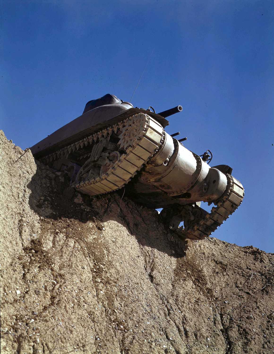 FSA-OWI Color Photos of America, 1939-1943