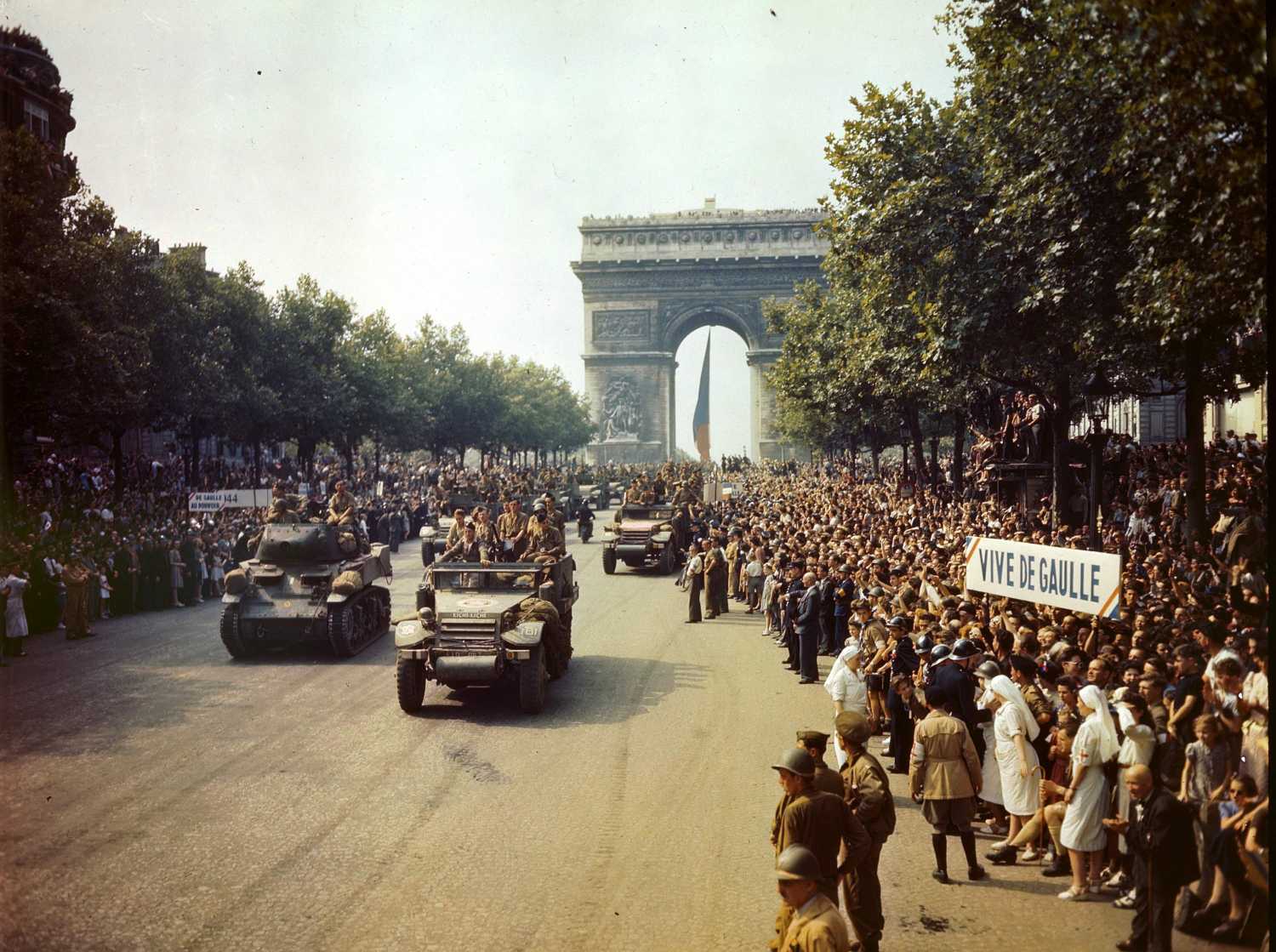 FSA-OWI Color Photos of America, 1939-1943