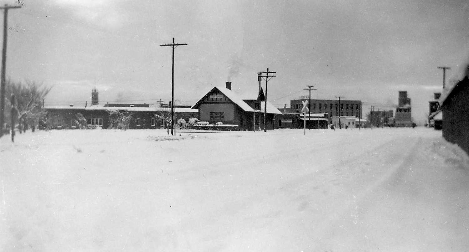 Photos of Clay Center, KS, 1900 to present