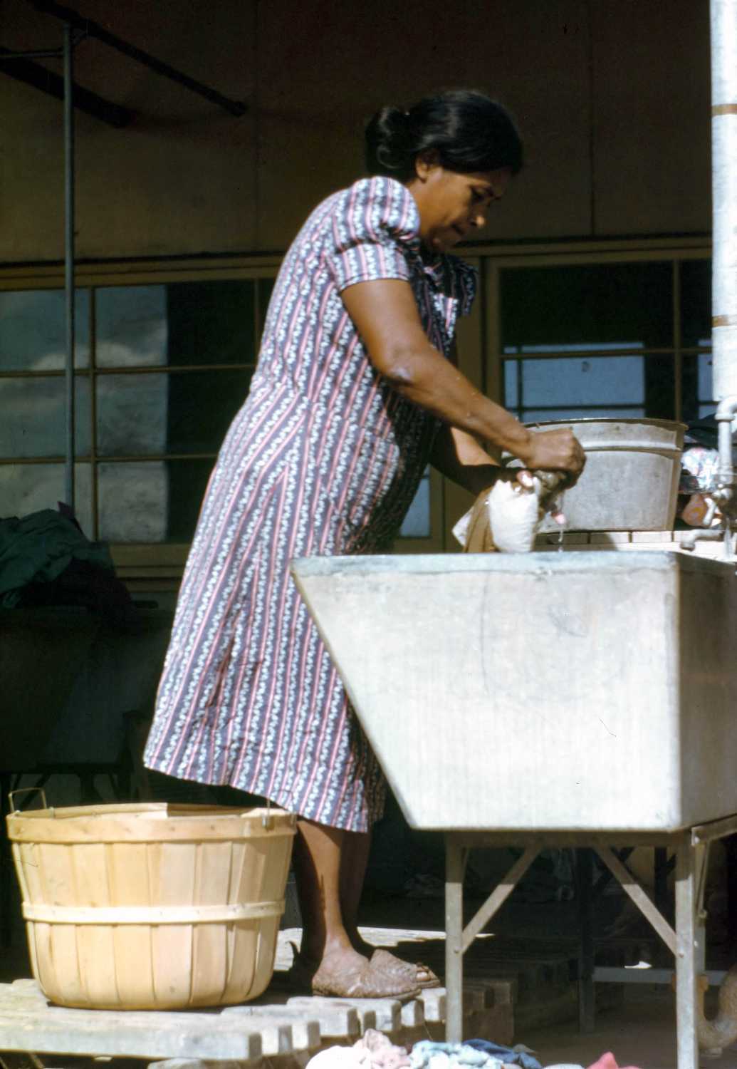 FSA-OWI Color Photos of America, 1939-1943